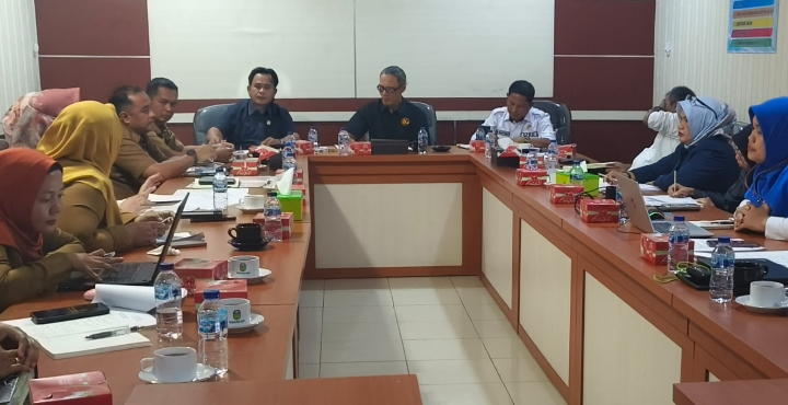 Komisi I DPRD Kabupaten Tebo menggelar hearing bersama pihak RSUD STS Tebo dan pihak BPJS.