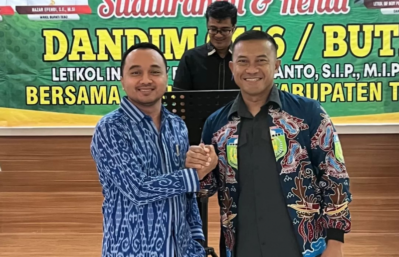 Ketua DPRD Tebo Khalis Mustiko bersama Dandim 0416/Bute