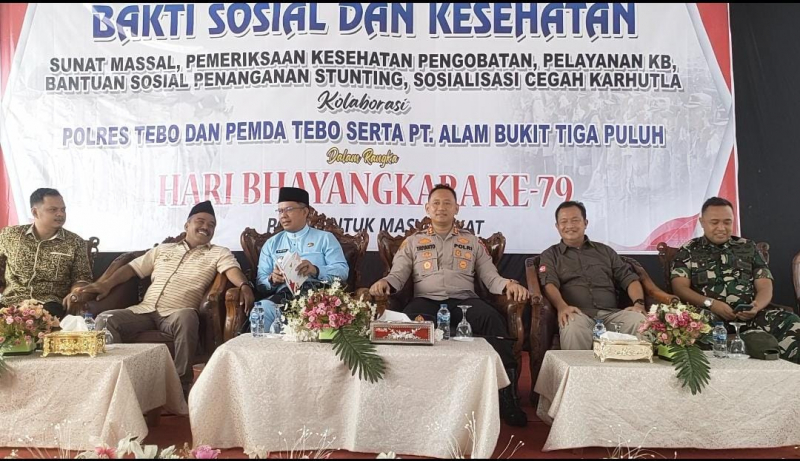 Acara Bakti Sosial dan Kesehatan yg Digelar PT ABT Bersama Polres dan Pemkab Tebo